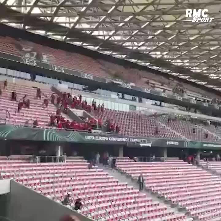 The Atmosphere Degenerates Totally In Nice An Hour Before The Game Against Cologne Clashes Broke Out At The Allianz Riviera The German Supporters Tried To Join The People Of Nice To Fight