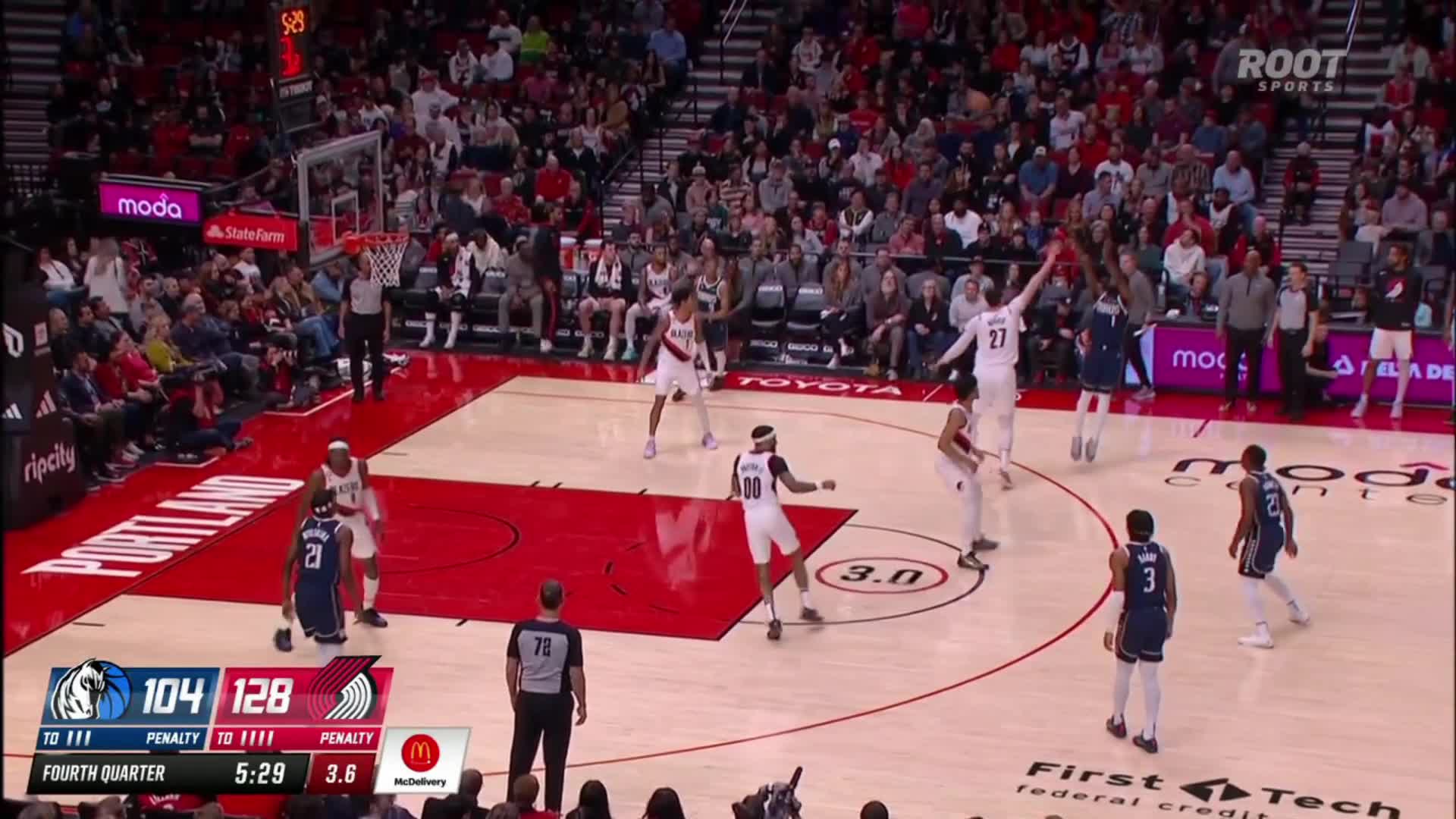 Watch Nurk signals the game is over with another three Streamable