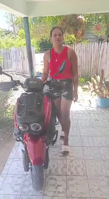 Testimonio de Cliente de Motos con Laura