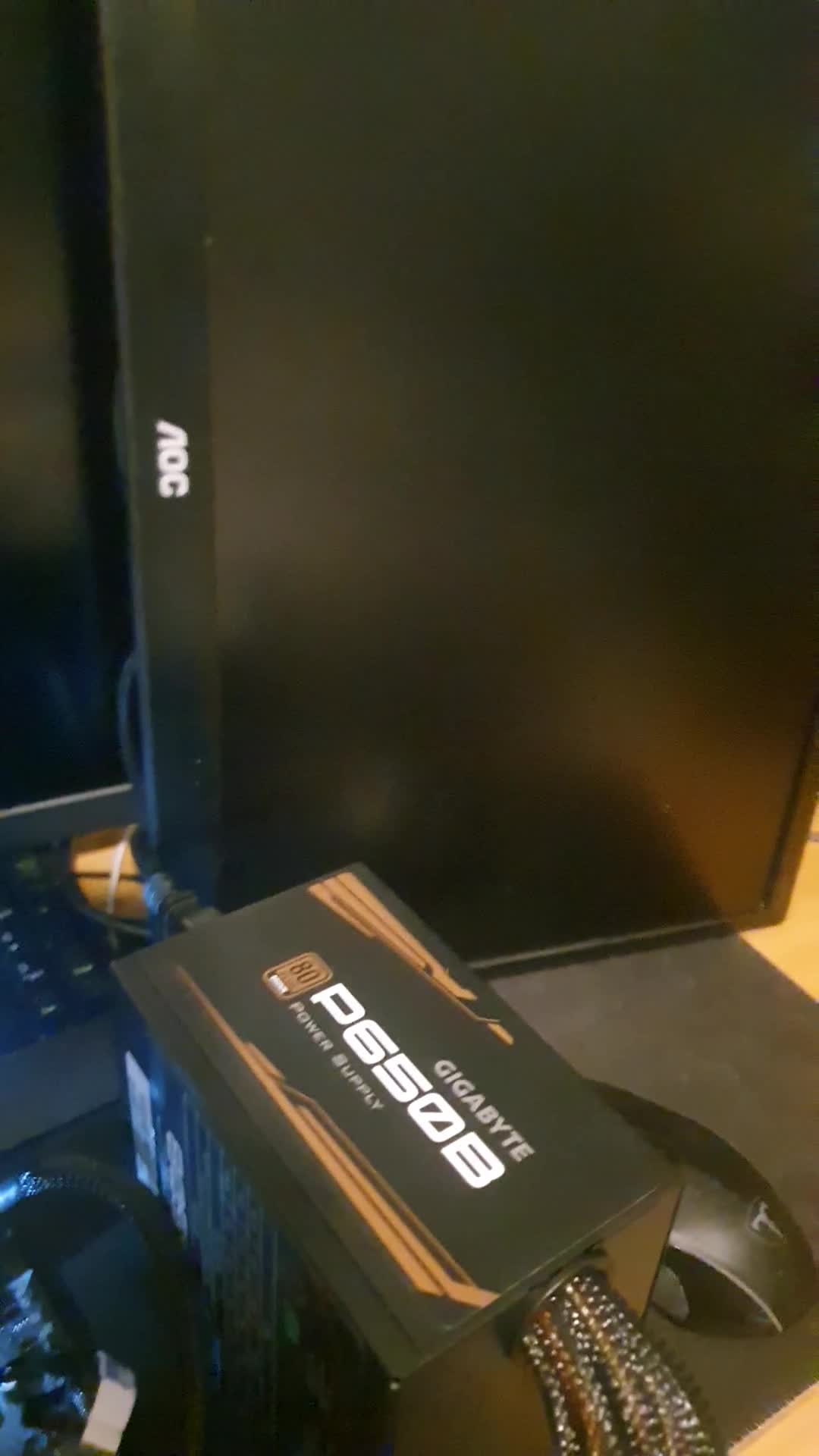 Watch R5 3600, '3070', POST 4 short beep, 1 short beep Gigabyte