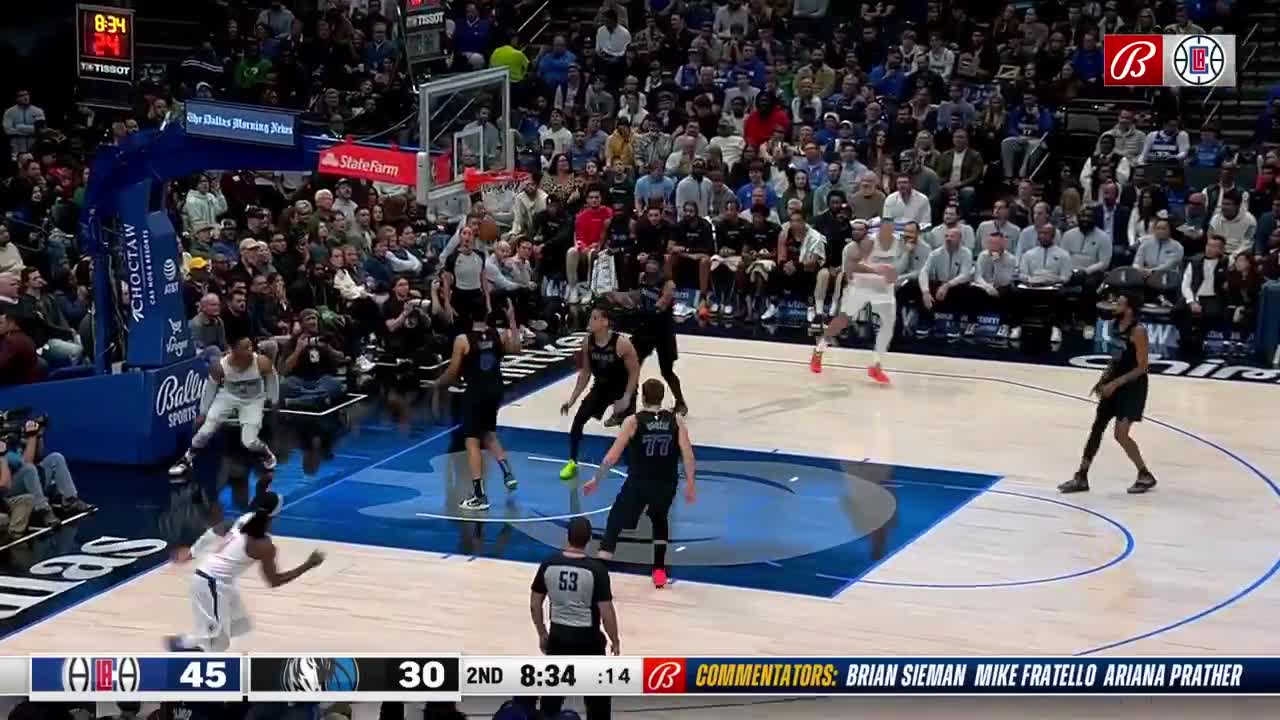 Highlight The Beard finds Brodie with a sick pass and Westbrook finishes the difficult drive