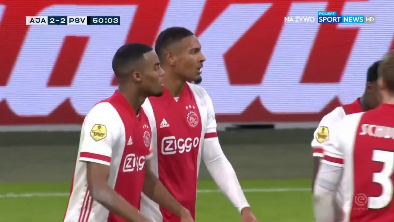 Gif Video Sebastien Haller Disallowed Offside Goal Vs Psv 2021 On Ajax Debut Var Soccer Blog Football News Reviews Quizzes