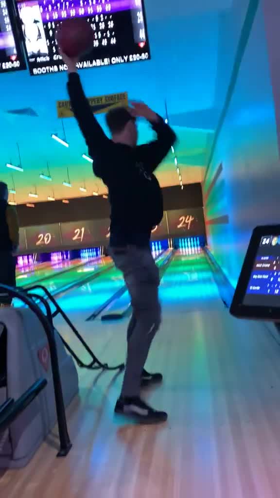 Watch this video on Streamable.