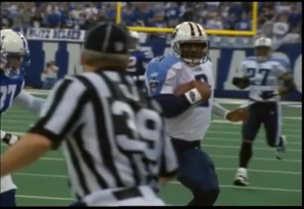 Highlight] Nostalgia Fuel: In-game action spotlight on the 1999 AFC  Divisional between the Tennessee Titans and the Indianapolis Colts. That  season both teams rose the ranks after several years of perpetual  mediocrity.