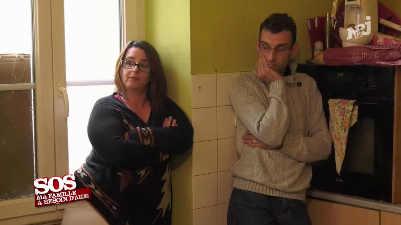 Sos Ma Famille A Besoin D aide Steven Pascal le grand frère met la pression à des parents vivant à 14 dans une  maison
