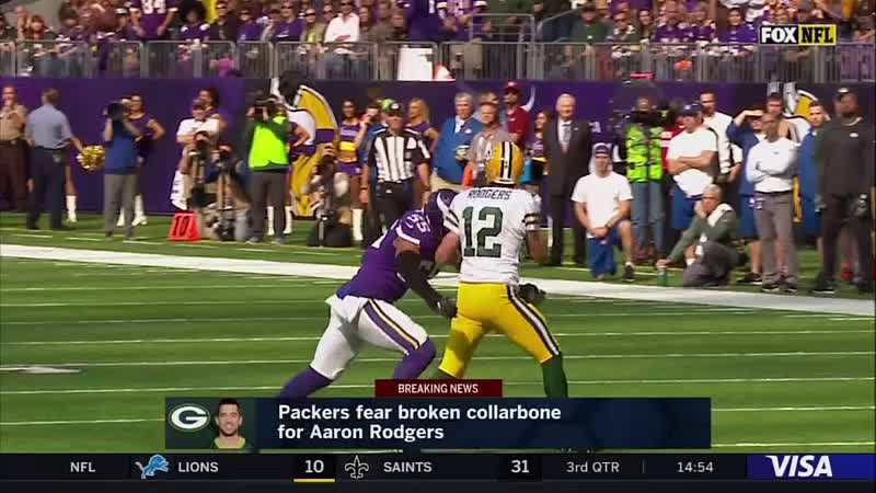 aaron rodgers broken collarbone