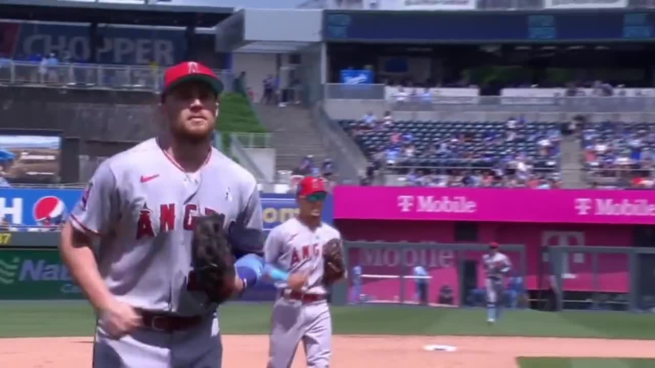 This is all I think of whenever I see Brandon Drury : r/angelsbaseball