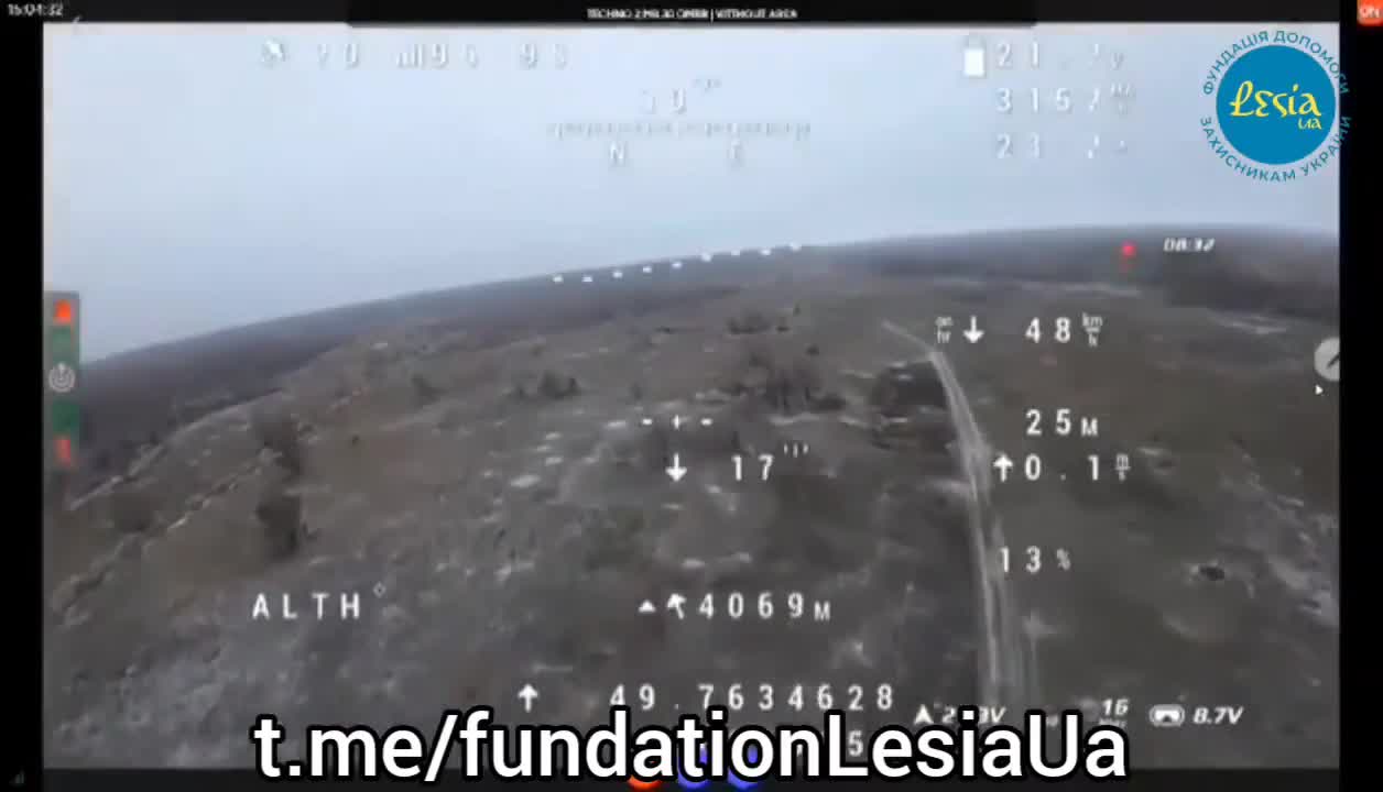 rapidsave.com_ukrainian_shotgun_drone_shooting_down_other_drones-if6tf3i89i9e1