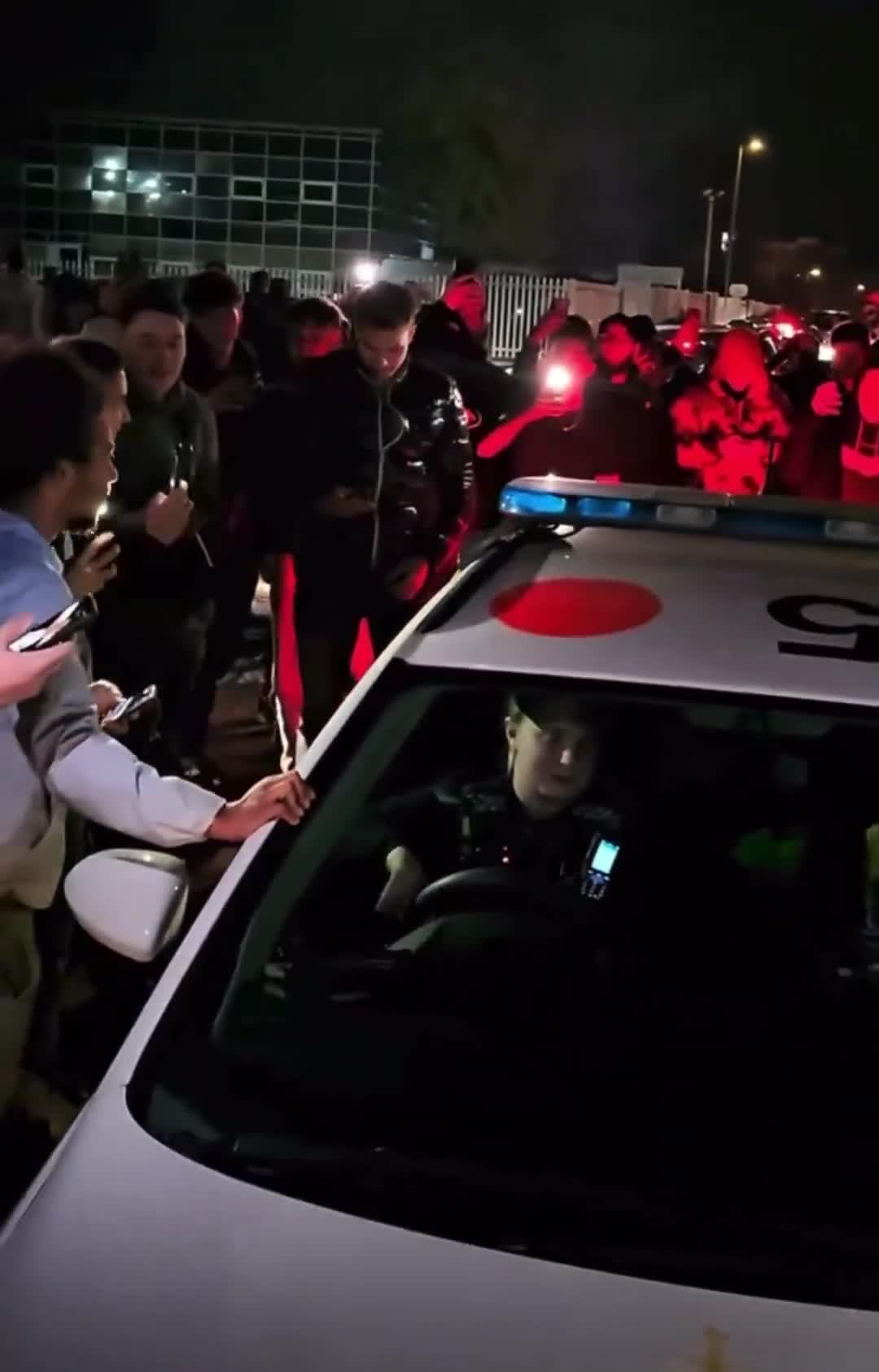 The British police seem to be in trouble.