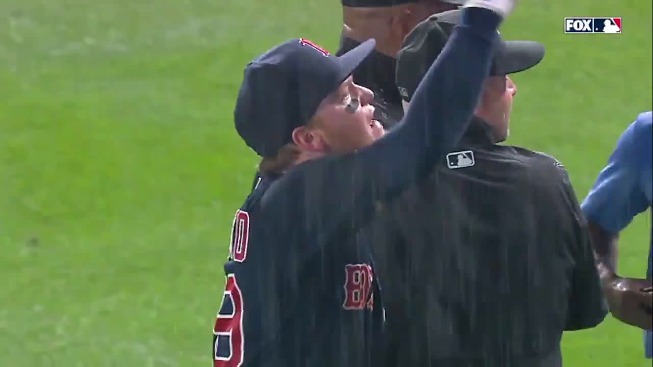 Red Sox-Yankees temporarily halted after fan throws ball at Verdugo
