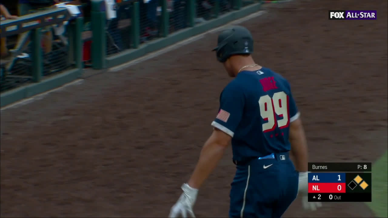 Aaron Judge scores the first run of the 2021 All-Star Game! (Marcus Semien  drives him in!) 