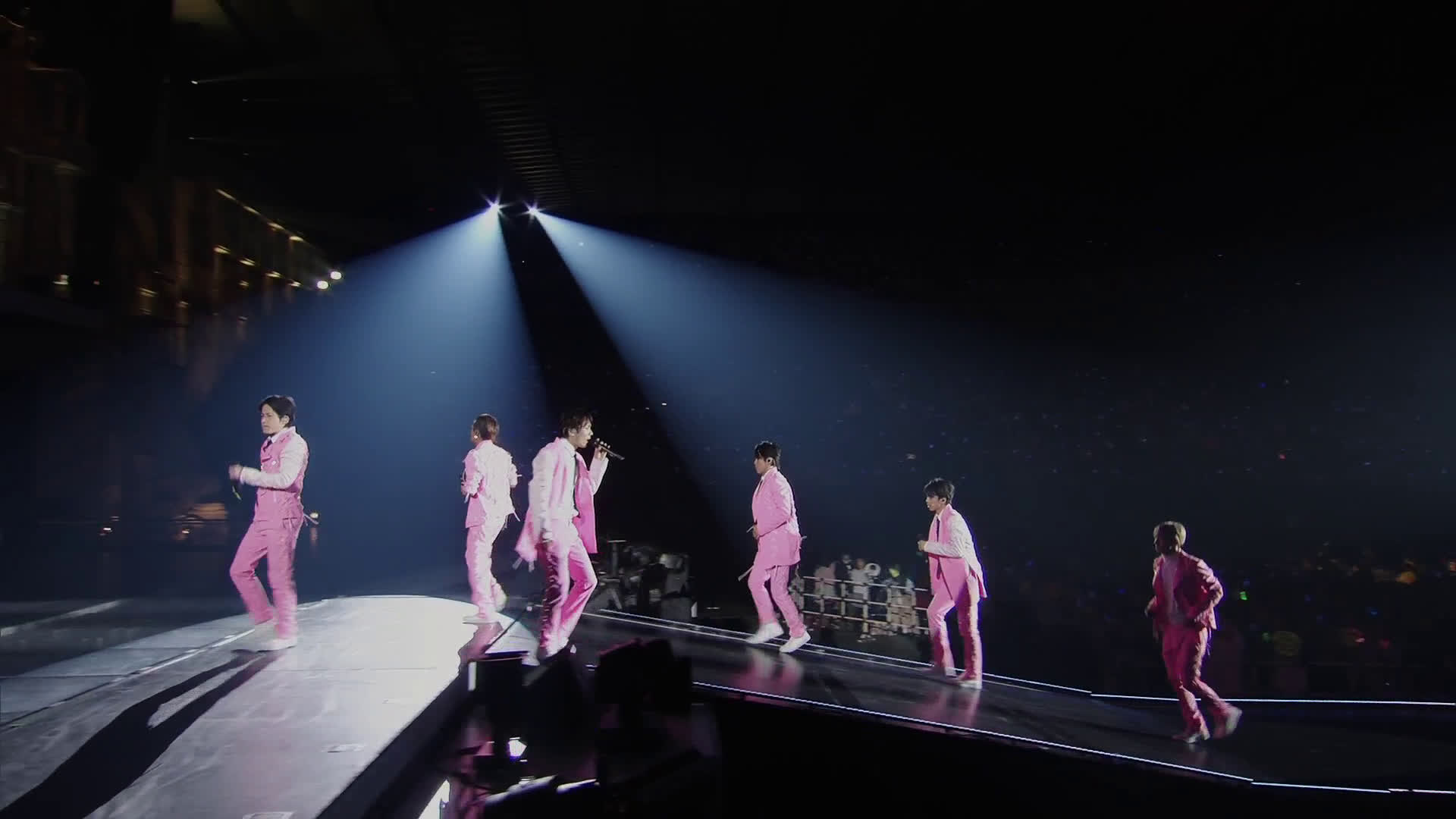 Watch V6 LIVE TOUR 2013 Oh! My! Goodness! - 親愛なる君へ