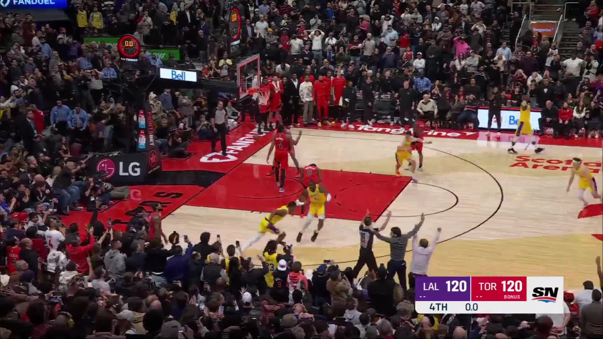 [花邊] 首顆致勝球 八村: LBJ跟我說他罩我