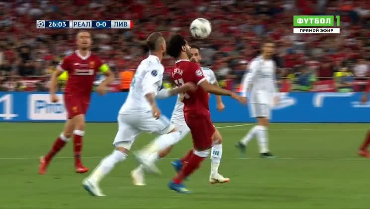 動画 Cl決勝でリバプールのサラーが涙の負傷交代 セルヒオラモスの腕を絡めたプレーと接触シーンに批判が集まる 動画 Cl決勝でリバプールのサラーが涙の負傷交代 セルヒオラモスの腕を絡めたプレーと接触シーンに批判が集まる