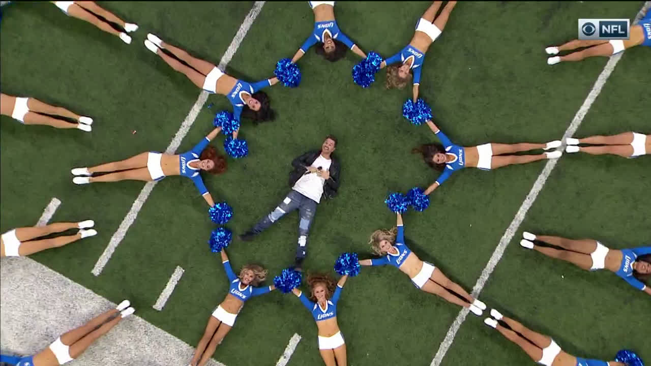 Singer Andy Grammer performs during the halftime show during an NFL  football game between the Detroit Lions and the Minnesota Vikings in Detroit,  Michigan USA, on Thursday, November 24, 2016. (Photo by