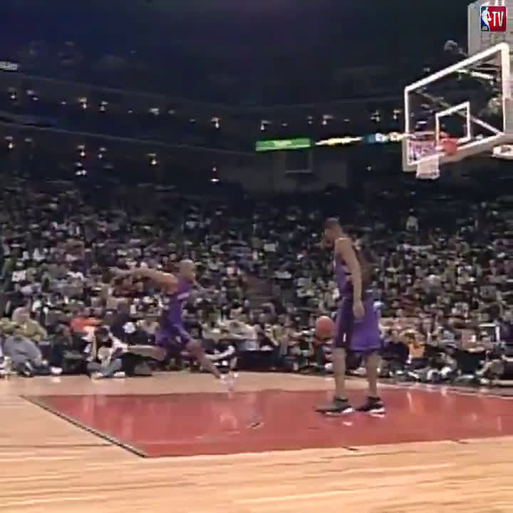 Vince carter hot sale elbow dunk