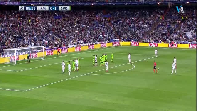 Video Ronaldo Finds The Top Corner With A Brilliant Free Kick Blamefootball Video Ronaldo Finds The Top Corner With A Brilliant Free Kick Blamefootball