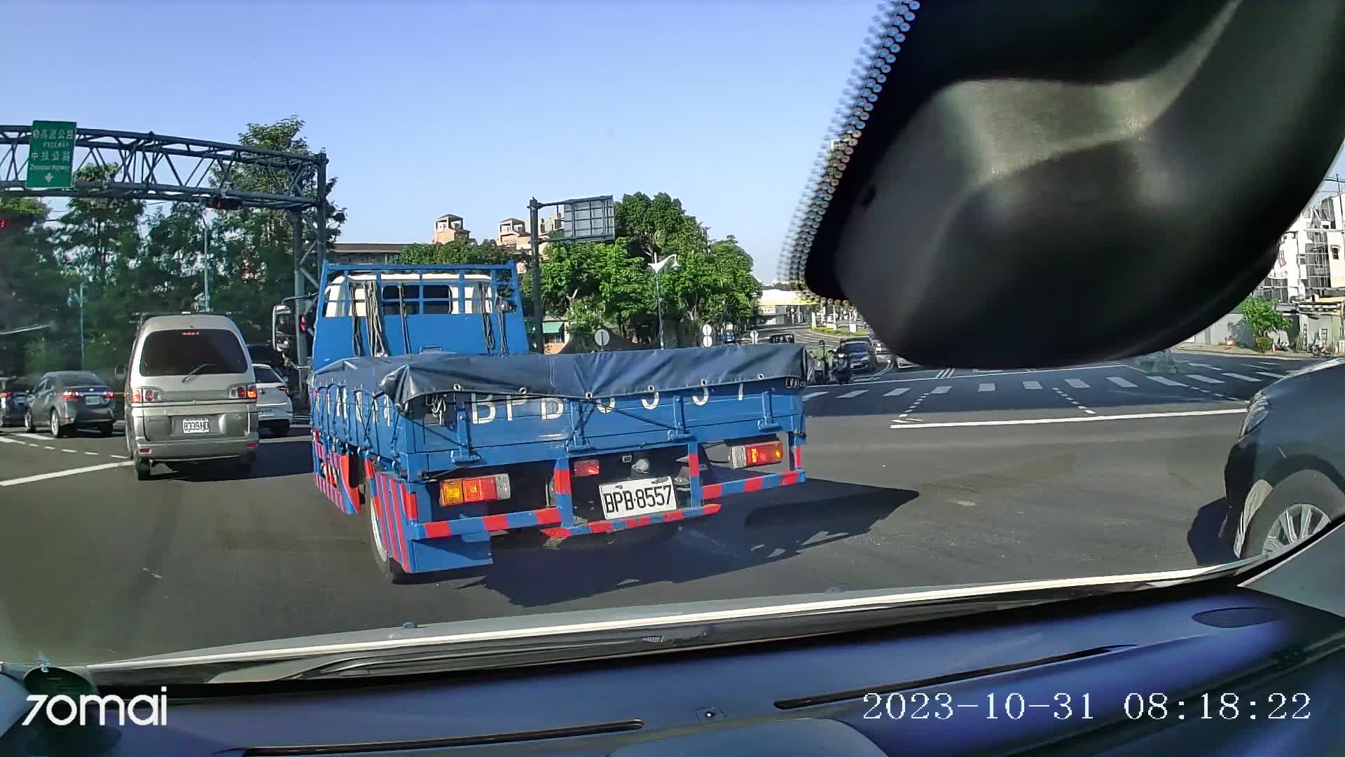 [問題] 請問這樣能檢舉嗎？