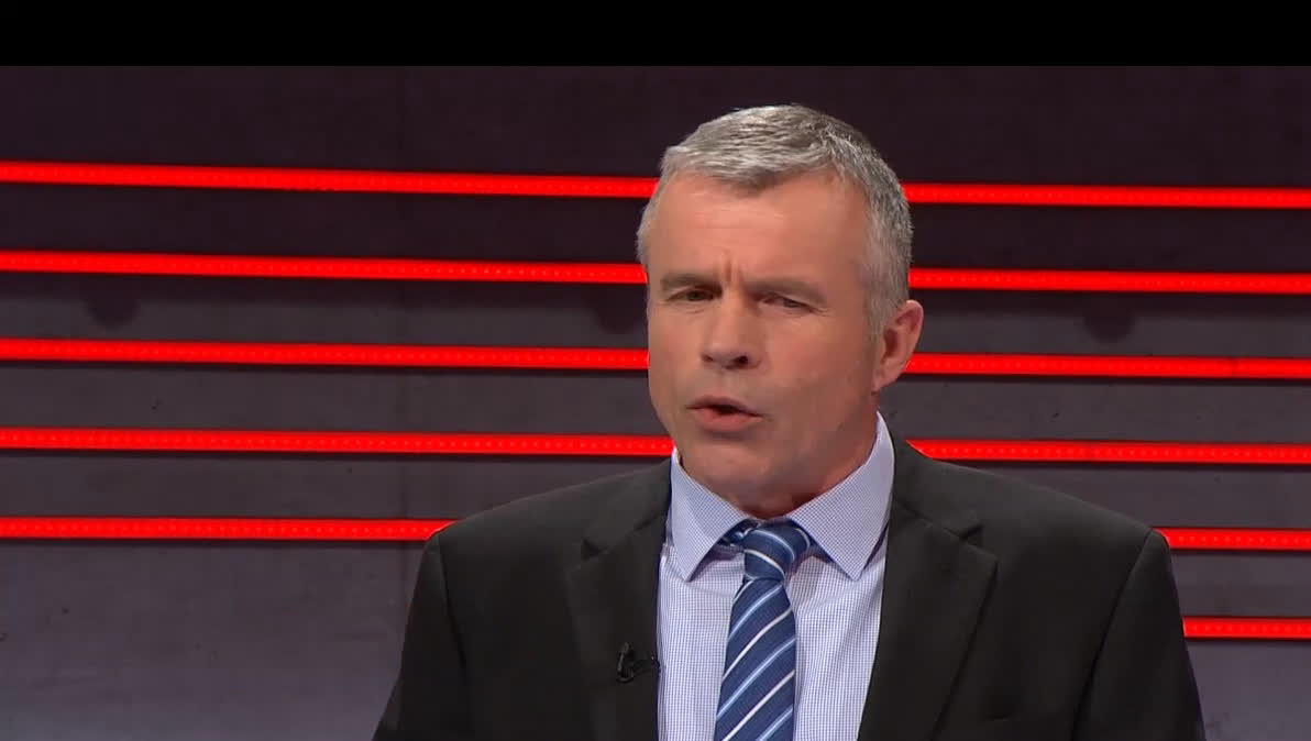 Wie Raus Aus Dem Lockdown In Der Arena Sitzen Alle Auf Den Mund Ausser Svp Friedli Schweiz Bote Der Urschweiz