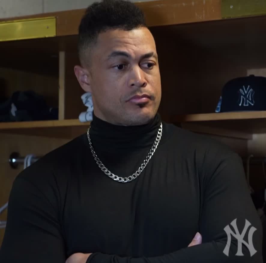 Yankees on Twitter] Hey G, do these pants look tight on me? : r