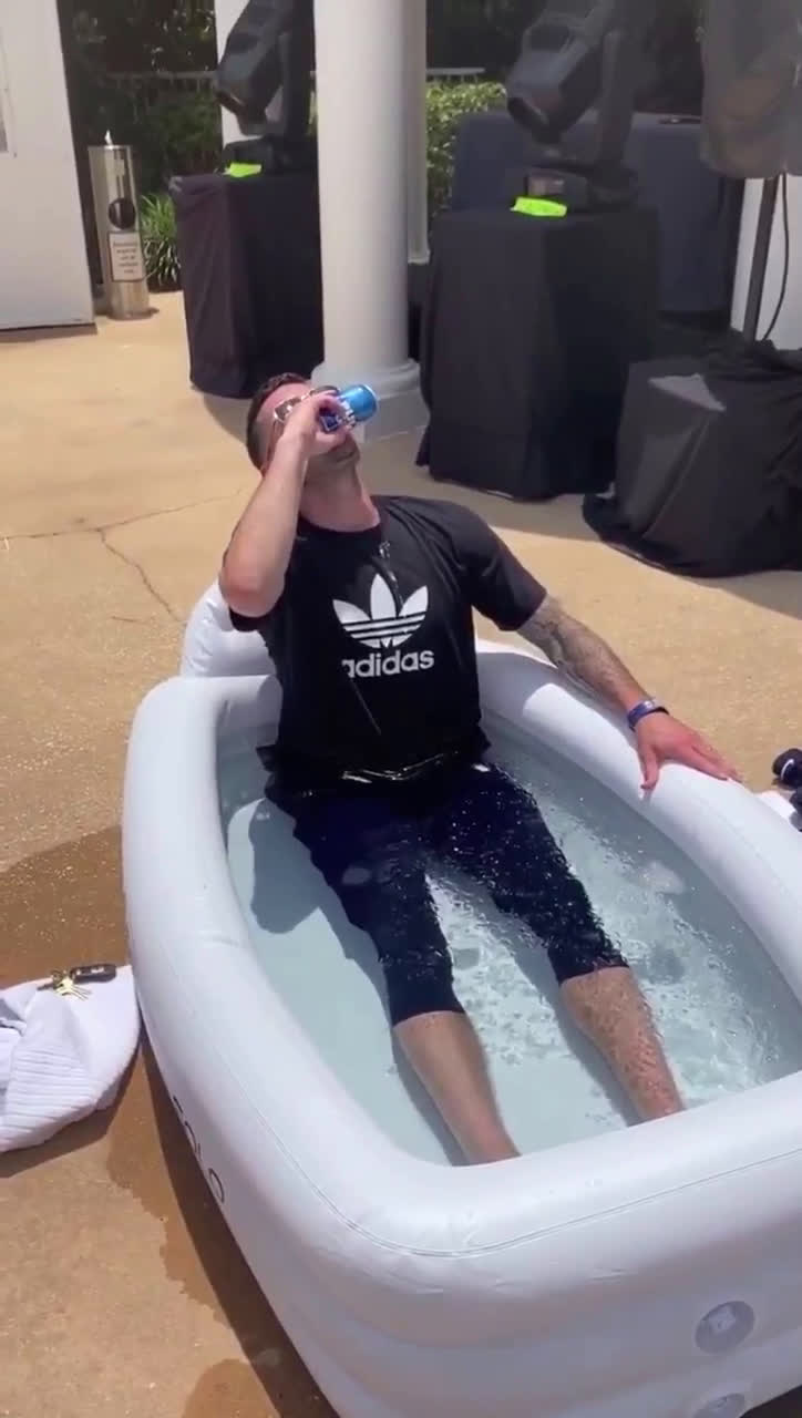 JJ Reddick shotguns a Bud Light