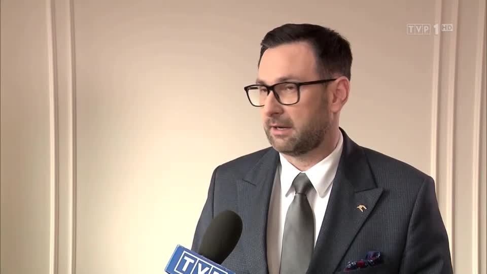 Watch "Dobra robota Panie Obajtek" on Streamable.
