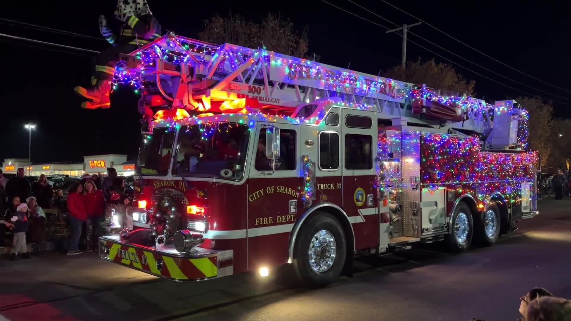 Watch HiDef The 2023 Hermitage Christmas Light Up Parade In