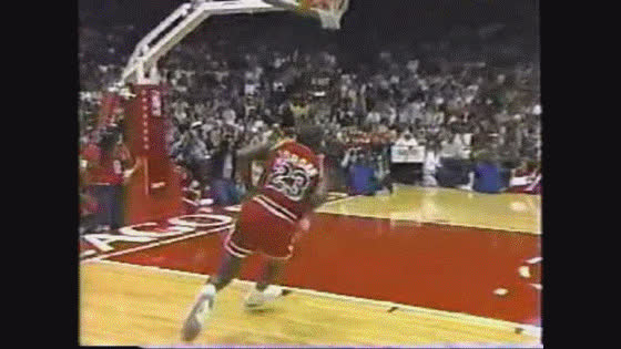 1988 All-Star Dunk Contest: Michael Jordan struts his stuff with famous  foul-line leap – New York Daily News