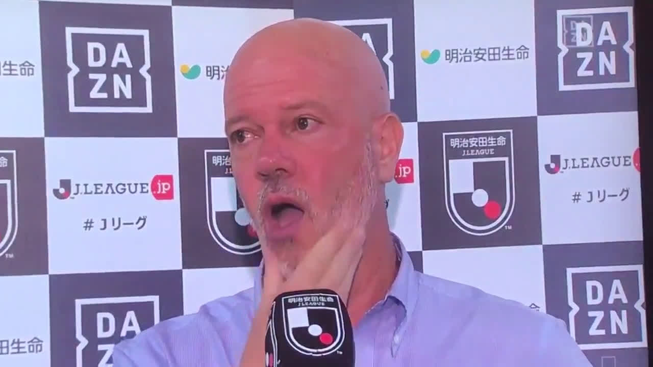 動画 内田篤人の引退でザーゴ監督が涙のインタビュー 通訳も涙を堪えたコメント 動画 内田篤人の引退でザーゴ監督が涙のインタビュー 通訳も涙を堪えたコメント