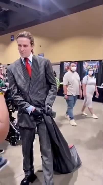 Genialny cosplay z American Psycho Embed