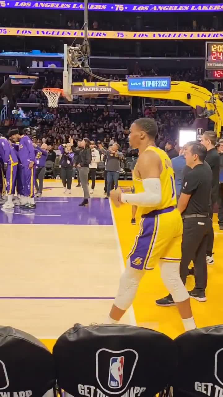 Lakers News: Russell Westbrook Appeared To Avoid His Teammates In A Pregame Huddle - All Lakers