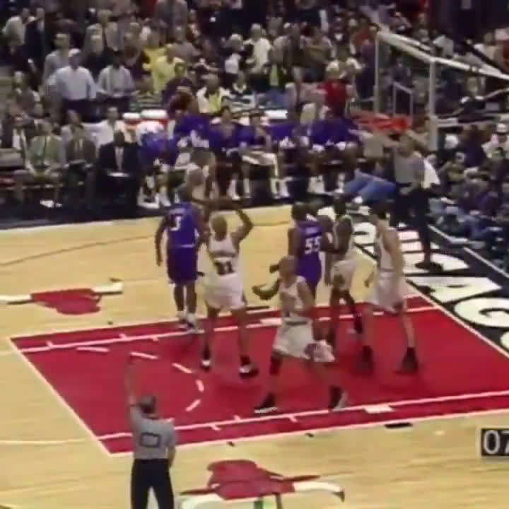 1997 Finals Game 1: Jordan at the Buzzer