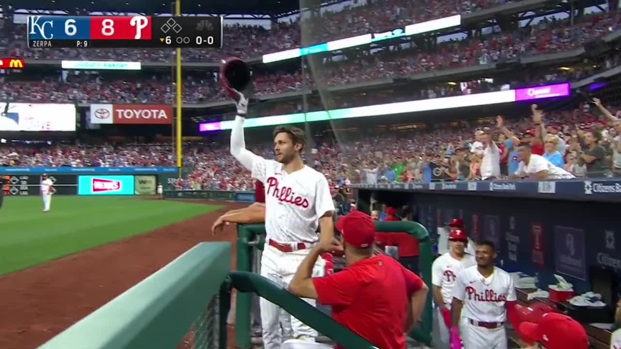 Phillies fans shower Trea Turner with standing ovation