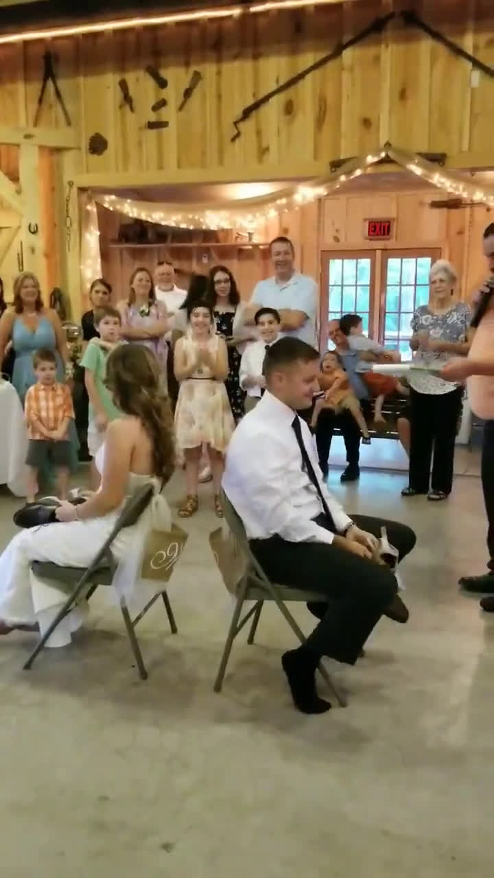 This 'Shoe Game' Is One Game Every Couple Should Play On Their Wedding Day! This 'Shoe Game' Is One Game Every Couple Should Play On Their Wedding Day!