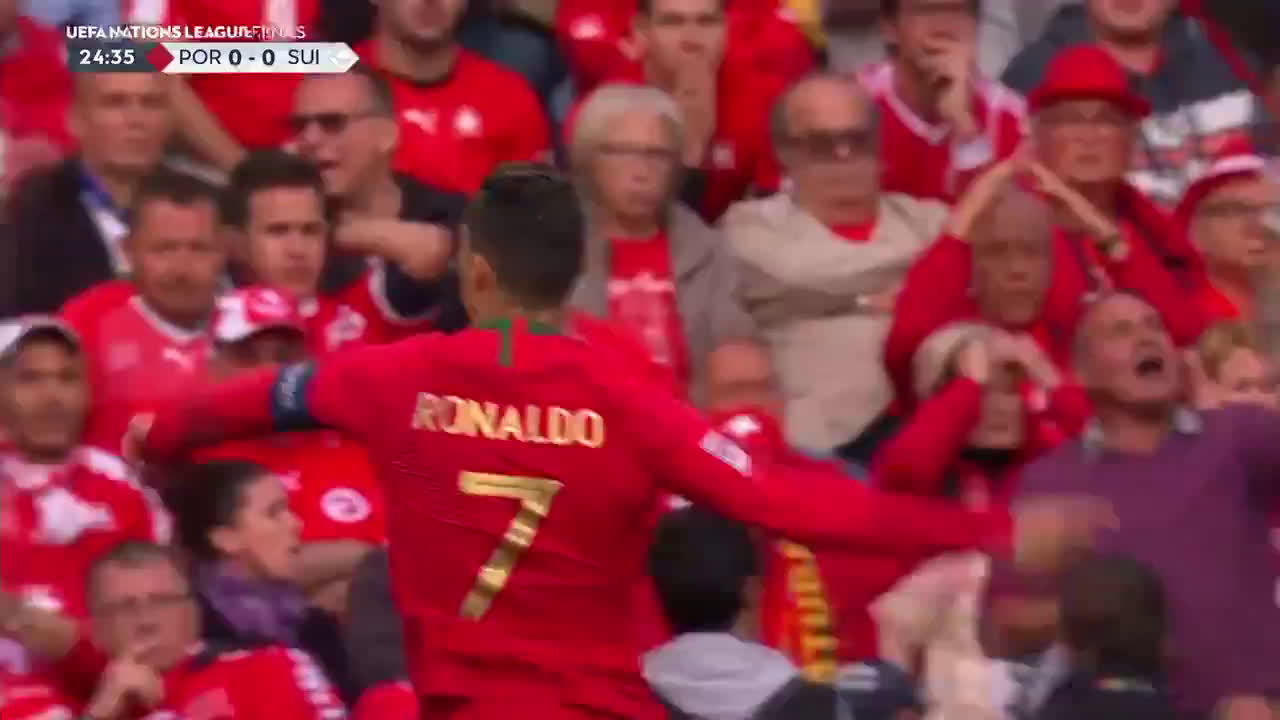Ronaldo Scores 2 Late Goals To Send Portugal To Nations League Final Business Insider