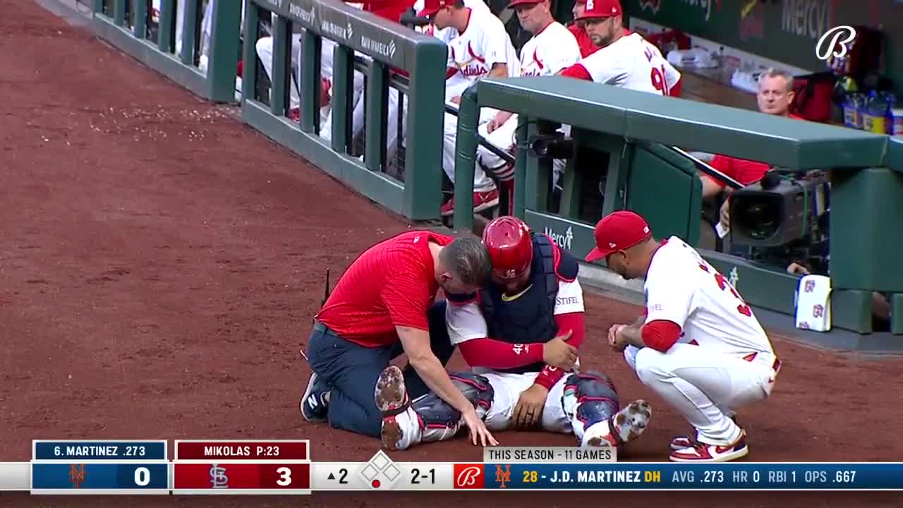 Watch Talkin’ Baseball - Willson Contreras left tonight’s game after a ...
