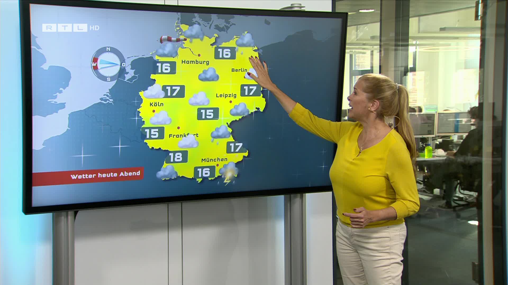 Watch Maxi Biewer - RTL Aktuell - September 16 2021 | Streamable