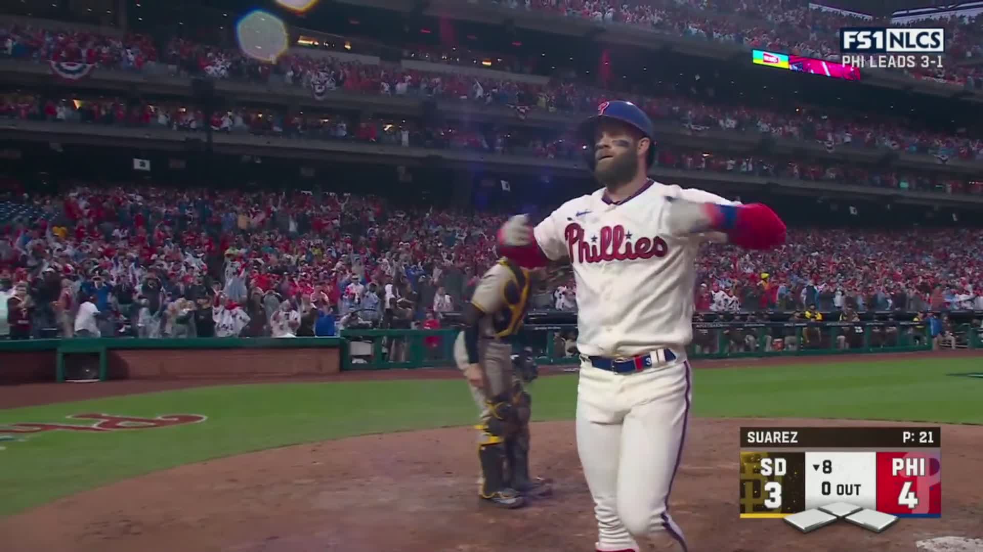 Schwarber hits 2 HRs; Phils split with Nats to lead Brewers