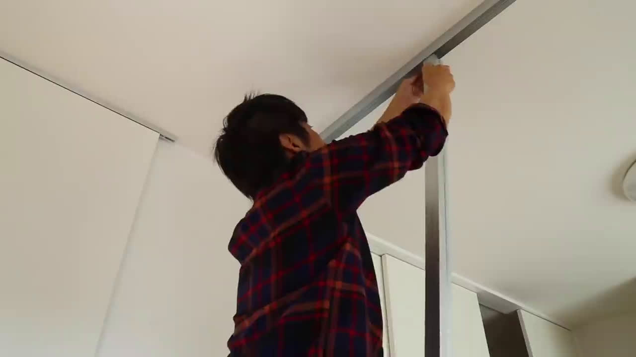 Diy 子供部屋間仕切り壁 前編 軽天と石膏ボードで8 000円