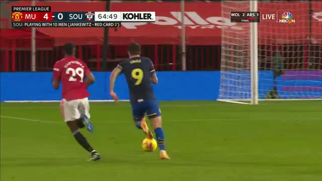 サウサンプトン戦では攻撃参加で貢献したワン ビサカは代名詞の守備でも魅了していた 動画 マンチェスター ユナイテッド情報局 サウサンプトン戦では攻撃参加で貢献したワン ビサカは代名詞の守備でも魅了していた 動画 マンチェスター ユナイテッド情報局