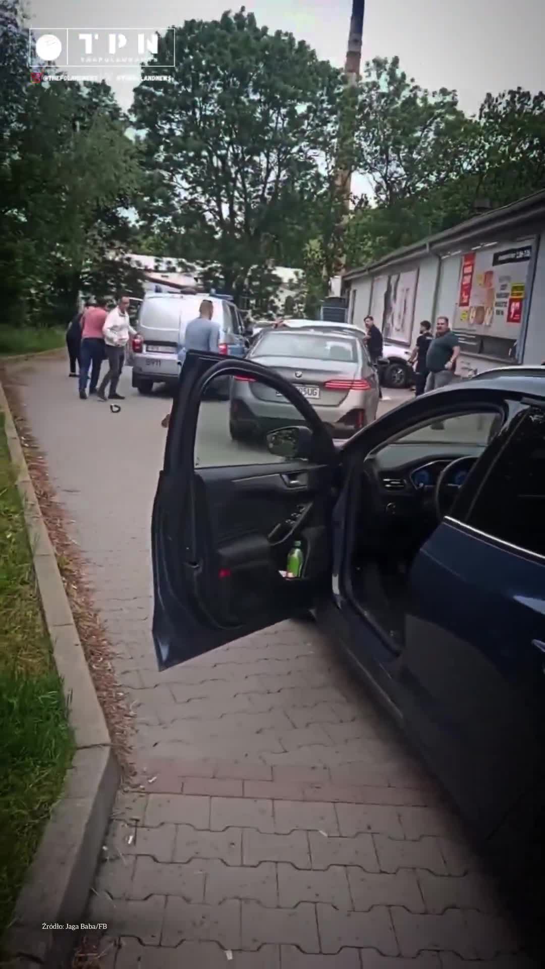 Watch this video on Streamable.