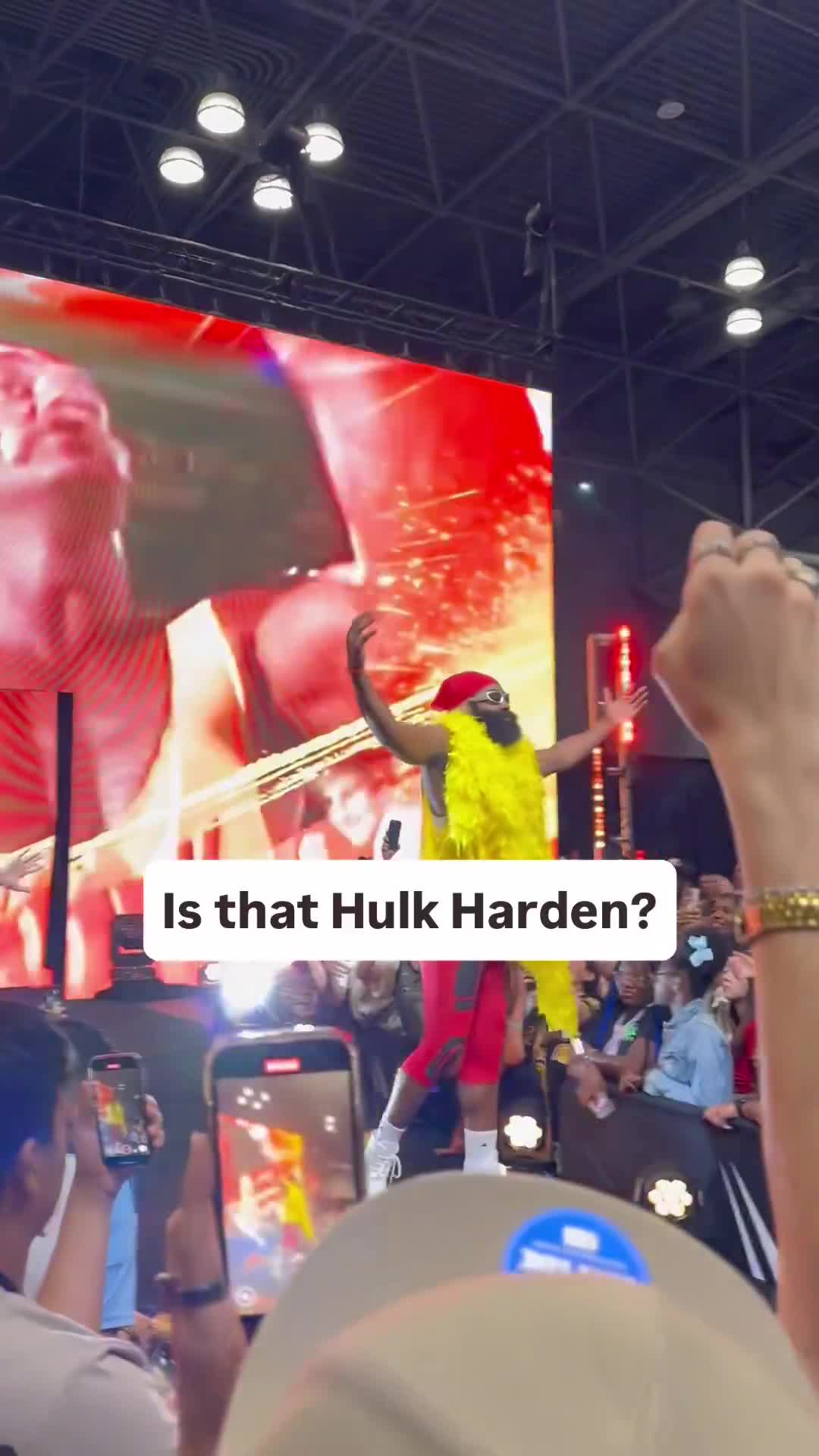 [花邊] Harden在Fanatic Fest上cosplay Hulk Hogan